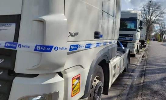 Tiental vrachtwagens verzegeld in Londerzeel