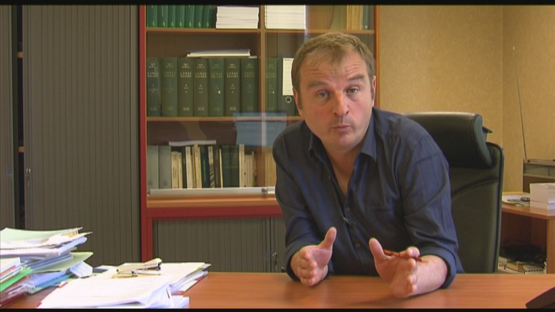 Promotie voor vrederechter Cardon de Lichtbuer? Ring