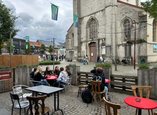 Jeugdhuis Onder den Toren in Londerzeel opent overdag de deuren