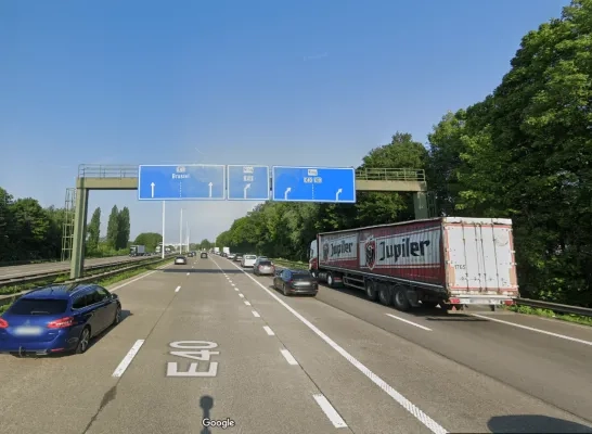 De E40 richting Brussel tussen Sterrebeek en de Ring