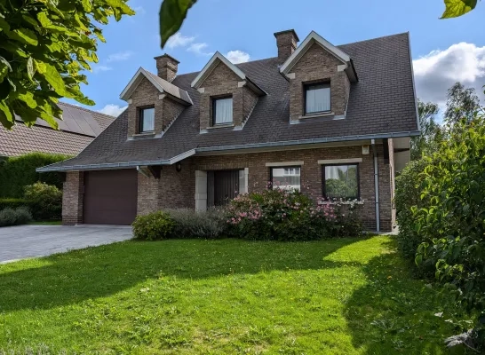 In deze villa in Grimbergen werd een professionele cannabisplantage ontmanteld In deze villa in Grimbergen werd een professionele cannabisplantage ontmanteld
