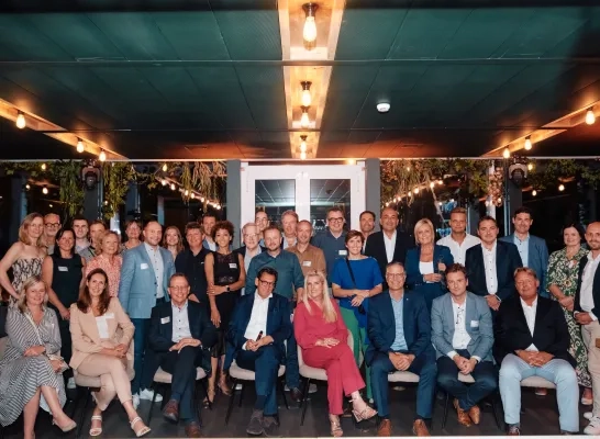 Vertegenwoordigers van Vlaams-Brabantse bedrijven die dit jaar een jubileum vieren Vertegenwoordigers van Vlaams-Brabantse bedrijven die dit jaar een jubileum vieren