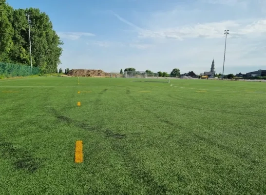 vandalismevoetbaldiegem.jpg