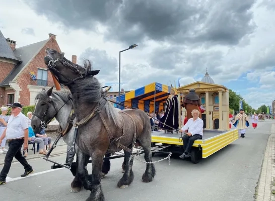 paardenprocessie.jpg