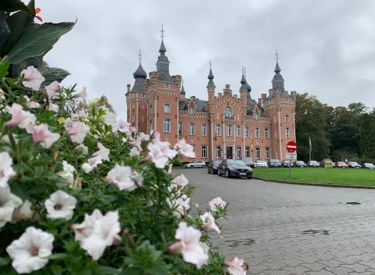 kasteel_de_viron_gemeentehuis_dilbeek.jpeg