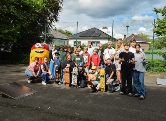 persfoto_tijdelijk_skatepark_alsemberg.jpg