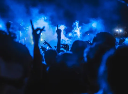 raveparty.jpg