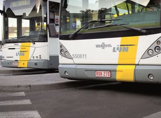 bus_de_lijn_4_0_0.jpg