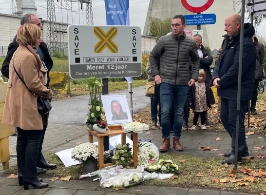 Gedenkbordje Merel De Prins Gedenkbordje Merel De Prins