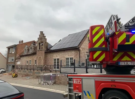 de uitbater van de feestzaal is vrijgesproken voor opzettelijke brandstichting 