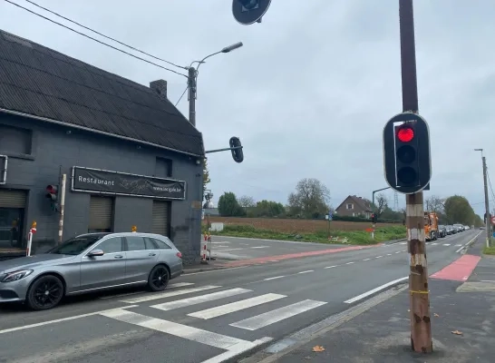 Kruispunt aan het vroegere Café Zwartjes Kruispunt aan het vroegere Café Zwartjes