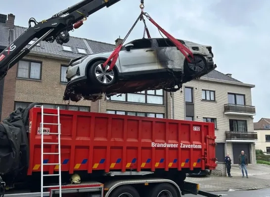 voertuigbrand in Strombeek-Bever voertuigbrand in Strombeek-Bever