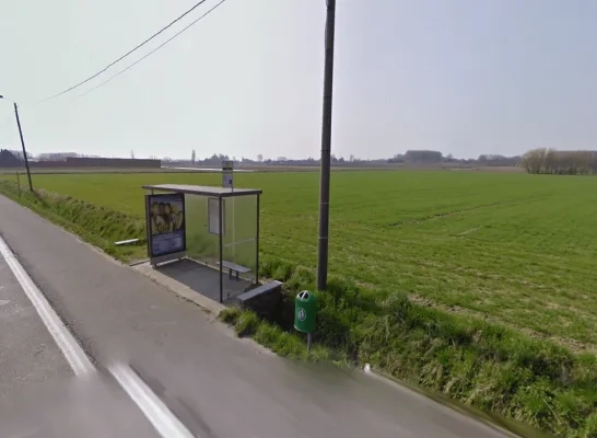 bushalte op Steenweg op Dendermonde in Opwijk bushalte op Steenweg op Dendermonde in Opwijk