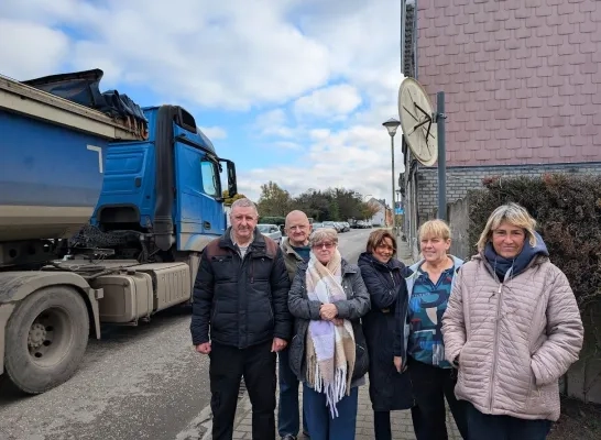 Bewoners van de Zaventemsesteenweg zijn het sluipverkeer beu Bewoners van de Zaventemsesteenweg zijn het sluipverkeer beu