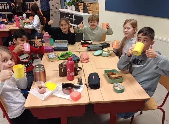 Alle leerlingen in Steenokkerzeel krijgen gratis soep op school Alle leerlingen in Steenokkerzeel krijgen gratis soep op school