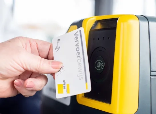 Prijzen De Lijn vanaf 1 april fors de hoogte in: “Noodzakelijke inhaalbeweging” Prijzen De Lijn vanaf 1 april fors de hoogte in: “Noodzakelijke inhaalbeweging”