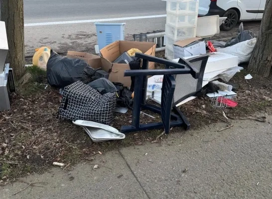 Sluikstort op de Vilvoordsesteenweg Sluikstort op de Vilvoordsesteenweg