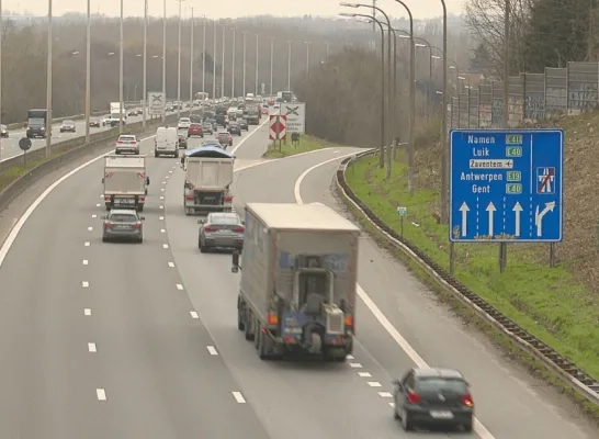 Afrit 12 Dilbeek op de Ring rond Brussel Afrit 12 Dilbeek op de Ring rond Brussel