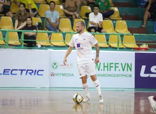RSCA Futsal wint probleemloos eerste match halve finale play-offs tegen Soumagne RSCA Futsal wint probleemloos eerste match halve finale play-offs tegen Soumagne