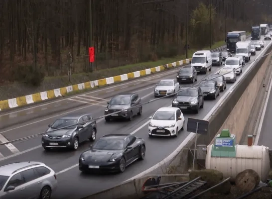 Leonardtunnel en verbindingen tussen Oudergem en Waterloo dit weekend afgesloten Leonardtunnel en verbindingen tussen Oudergem en Waterloo dit weekend afgesloten