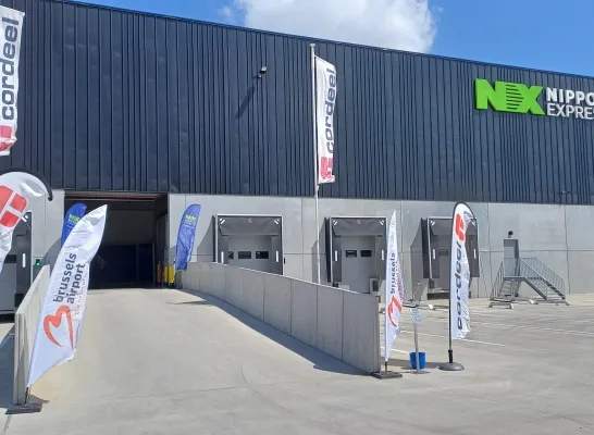 Nippon Express-gebouw op de Brucargo-site