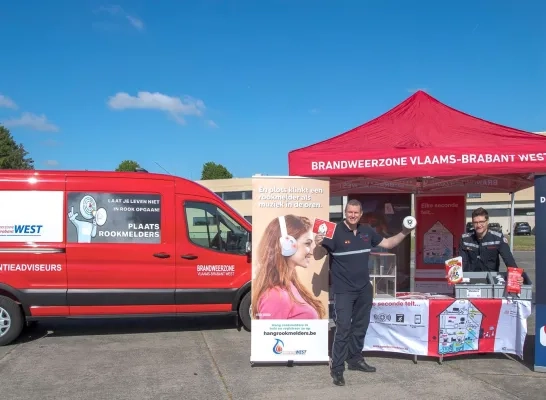 Een voertuig voor de brandpreventieadviseurs van de Brandweerzone Vlaams-Brabant West Een voertuig voor de brandpreventieadviseurs van de Brandweerzone Vlaams-Brabant West