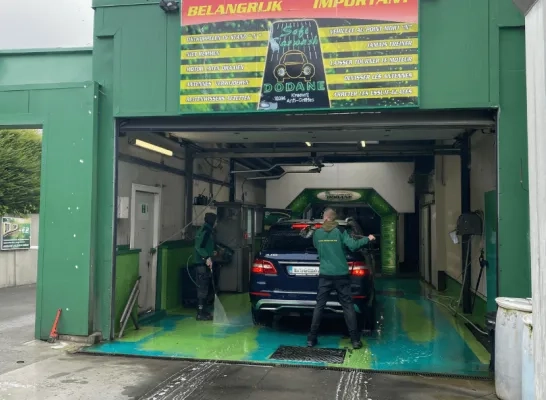 Carwash Dodane in Sint-Pieters-Leeuw