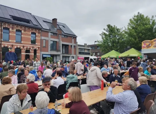 Feest in Roosdaal, de fusiegemeente bestaat 60 jaar 
