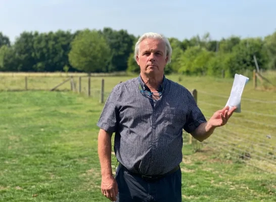 André ziet de mogelijke onteigening van zijn weilanden niet zitten