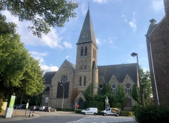 Kerk in Lot staat opnieuw te koop: “Vraagprijs bedraagt 1,5 miljoen euro” Kerk in Lot staat opnieuw te koop: “Vraagprijs bedraagt 1,5 miljoen euro”