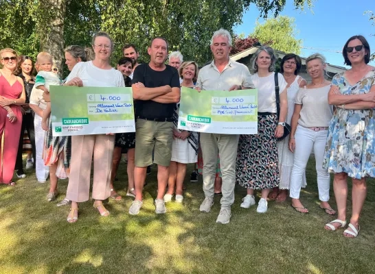8.000 euro van Allemaal Warm Rockt voor 2 goede doelen 8.000 euro van Allemaal Warm Rockt voor 2 goede doelen