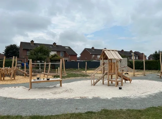 Vernieuwde speeltuin Dijkveld in Steenokkerzeel Vernieuwde speeltuin Dijkveld in Steenokkerzeel