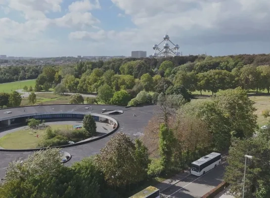De site van het Amerikaans Theater met op de achtergrond het Atomium De site van het Amerikaans Theater met op de achtergrond het Atomium