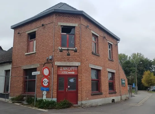 De afbraak van Jeugdhuis 't Sloefke in Wolvertem is begonnen