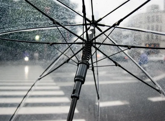 De jaarmarkt van Ruisbroek is afgelast door het stormweer