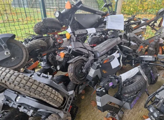 E-steps die in beslag genomen zijn door de politiezone Zennevallei