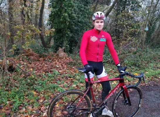 Veldrijder Wies Nuyens werkt aan de weg terug na zware knieblessure