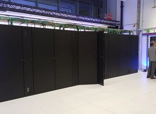 VUB huldigt in Zellik nieuwe supercomputer Sofia in