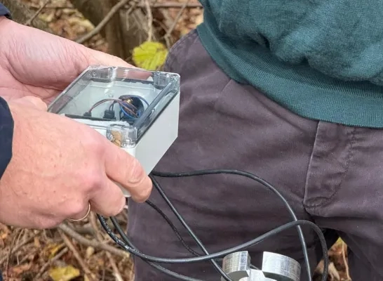 Vlaamse Milieumaatschappij stelt automatisatie grondwatermeetnet voor in Meise: “400 meetputten in Vlaanderen hebben nu sensor”