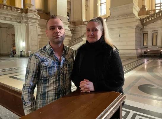 'Goeie vriendin' krijgt 40 maanden cel na oplichting van ouders met ongeneeslijk zieke kinderen