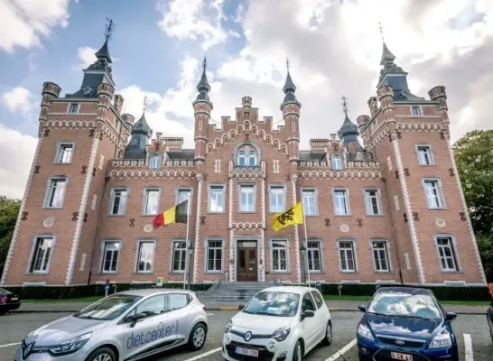 Dilbeek investeert volgende 6 jaar 100 miljoen euro: “80 miljoen voor wegen en gebouwen”