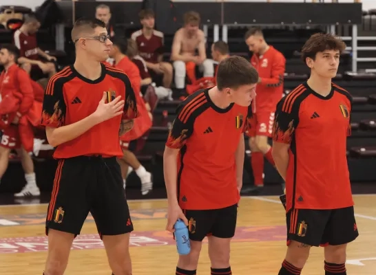 Sporters met en zonder beperking spelen samen in internationaal futsaltoernooi in Roosdaal