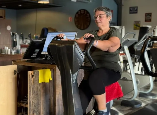 Sinds half december werkt Janique aan haar goede voornemens in de fitness