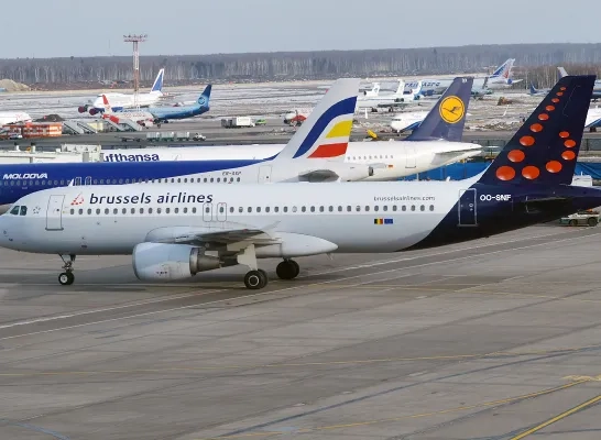 brussels_airlines_oo-snf_airbus_a320-214_25840700506.jpg