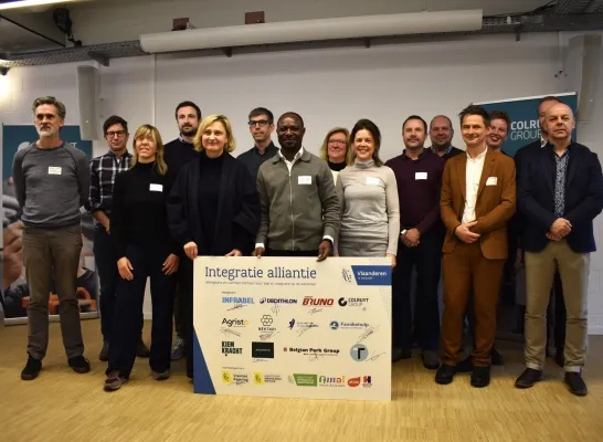 Vlaams minister van Inburgering en Integratie Hilde Crevits stelt de Integratie alliantie voor