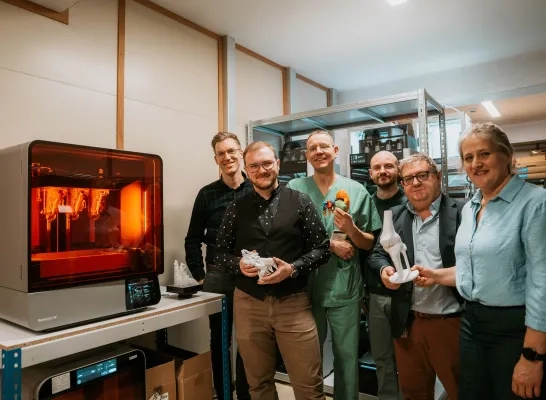 AZORG zet een belangrijke stap in zorginnovatie door 3D-printing structureel te verankeren binnen het ziekenhuis.