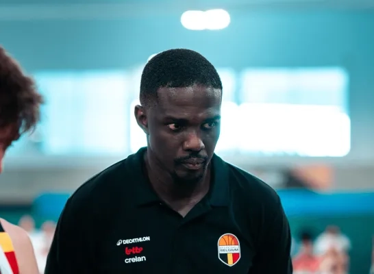 Assenaar Randy Oveneke wordt de nieuwe coach van Asse-Ternat