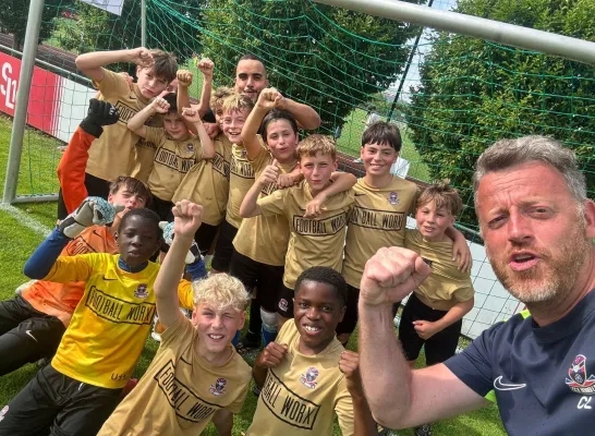 Jonge regiogenoten van U12 FC Dender nemen deel aan bekendste jeugdtornooi van VS