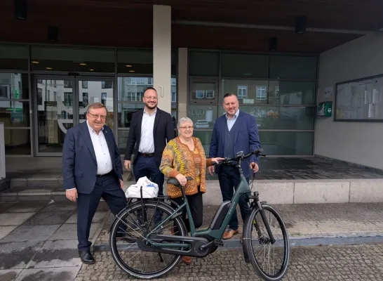 Ann De Laet uit Machelen is één van de twee winnaars van de 'Liever Loklaal-campagne.