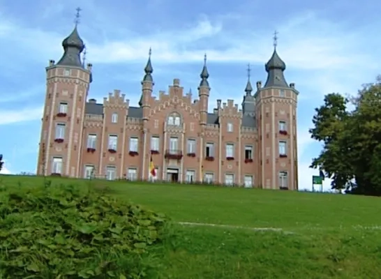 dilbeek_gemeentehuis_5.png